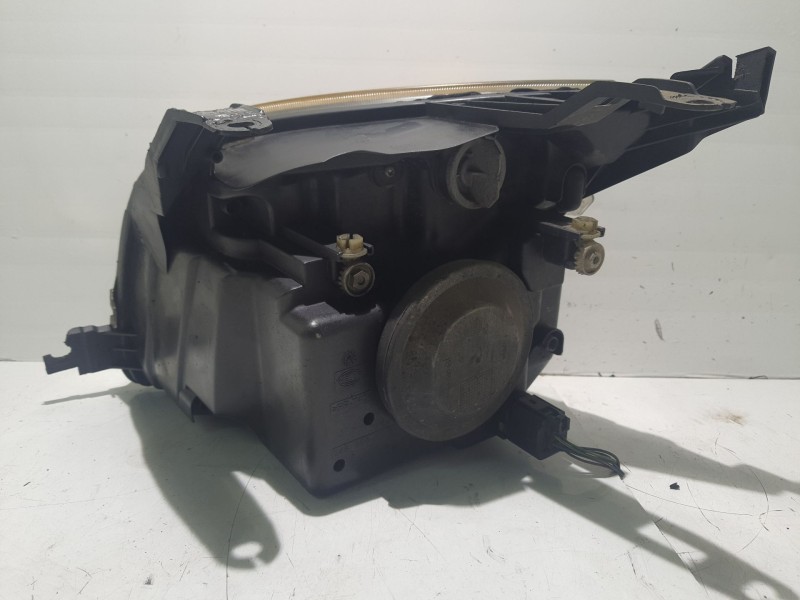 Recambio de faro derecho para ford fusion (ju_) 1.4 tdci referencia OEM IAM 1547721  