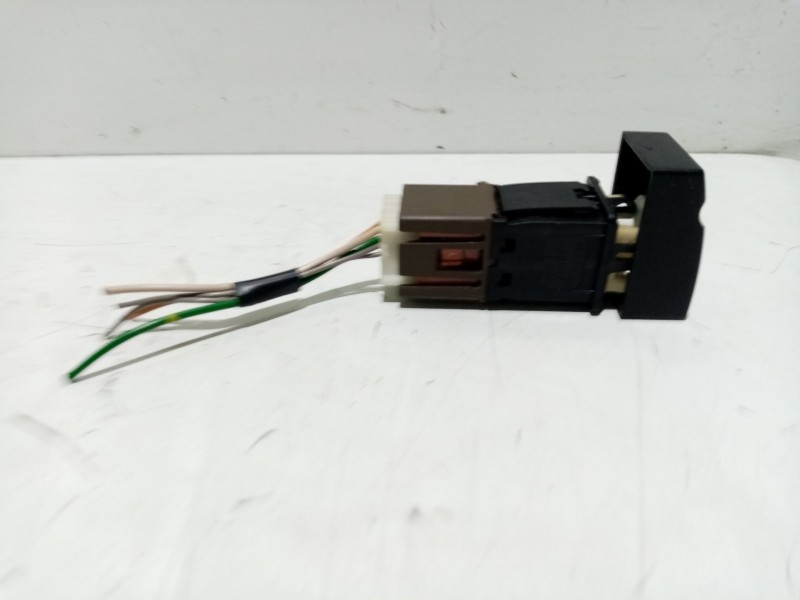 Recambio de interruptor para peugeot 406 coupé (8c) 2.0 16v referencia OEM IAM 6552LS  