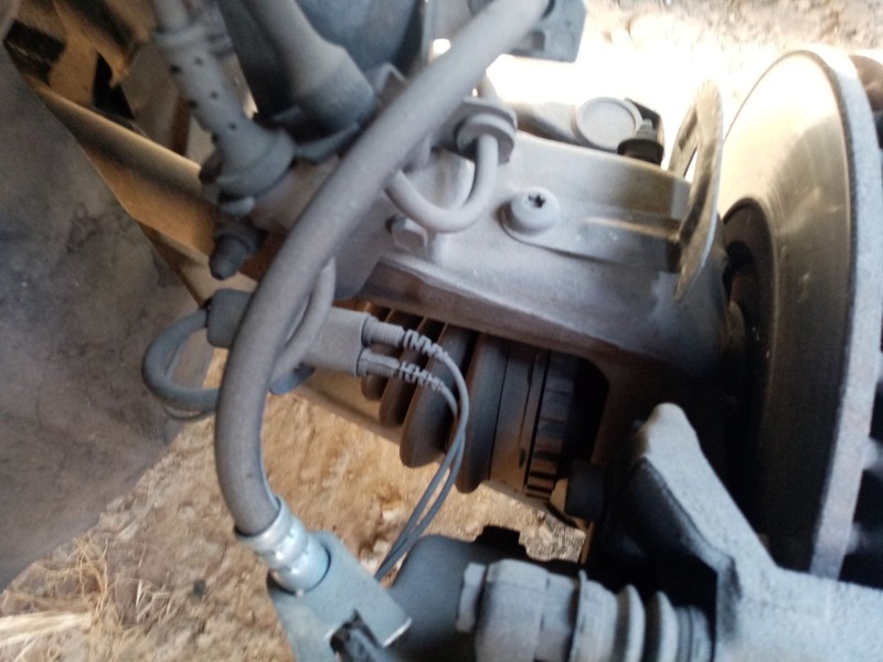 Recambio de mangueta delantera izquierda para peugeot 406 coupé (8c) 2.0 16v referencia OEM IAM 364642  