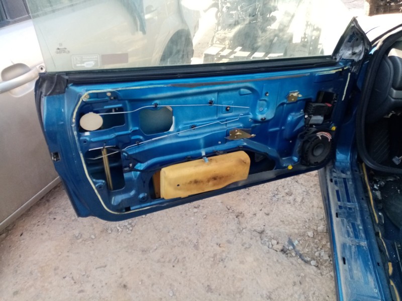 Recambio de puerta delantera izquierda para peugeot 406 coupé (8c) 2.0 16v referencia OEM IAM 9002H0  