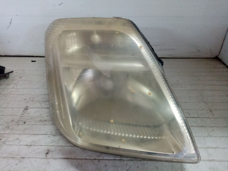 Recambio de faro derecho para citroën c2 (jm_) 1.4 hdi referencia OEM IAM 2746852  