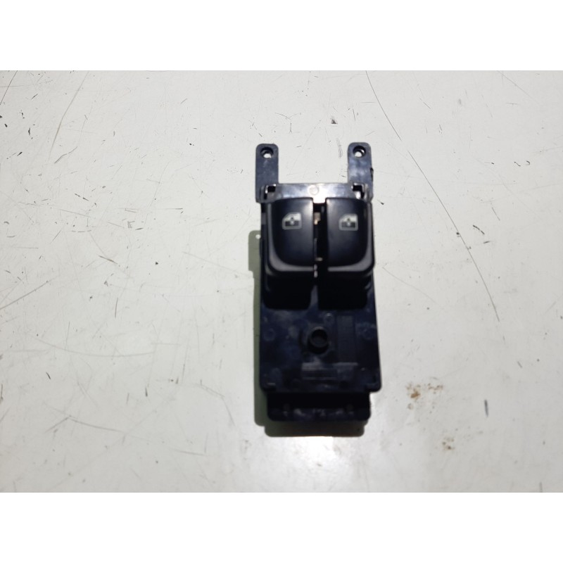 Recambio de mando elevalunas delantero izquierdo para hyundai i20 i (pb, pbt) 1.1 crdi referencia OEM IAM 935701J520 202009441 9