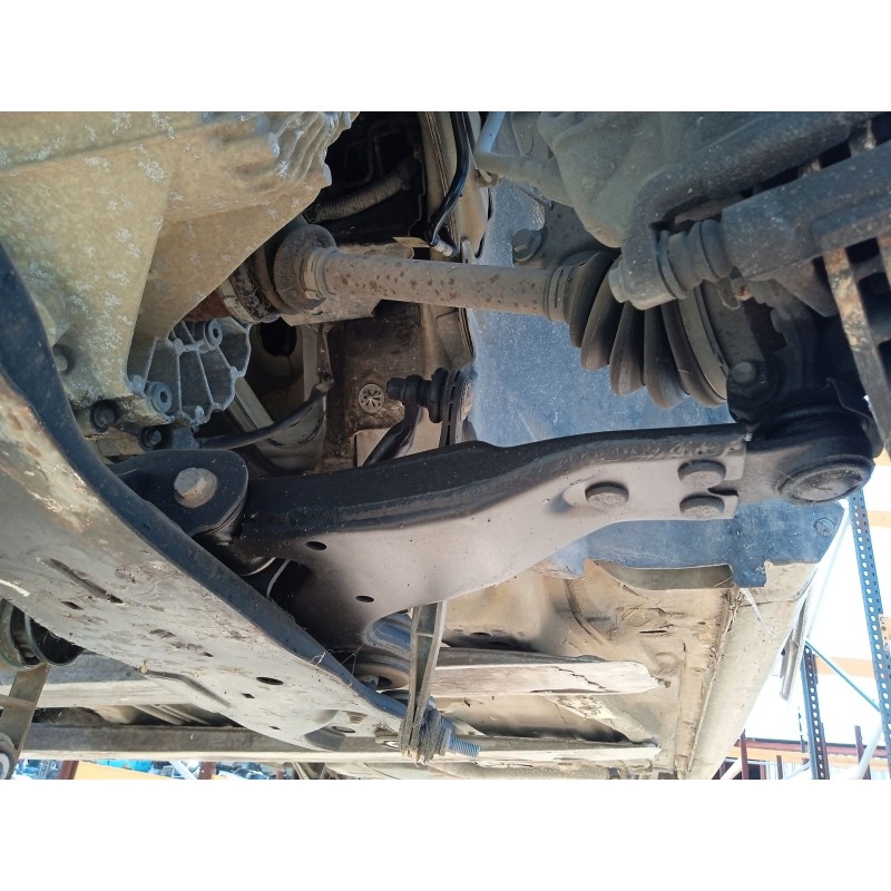 Recambio de brazo suspension inferior delantero izquierdo para ford mondeo iii (b5y) 2.0 tdci referencia OEM IAM 1909998  