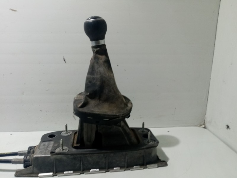 Recambio de palanca cambio para volkswagen touran (1t2) 1.9 tdi referencia OEM IAM 1K0711091A  