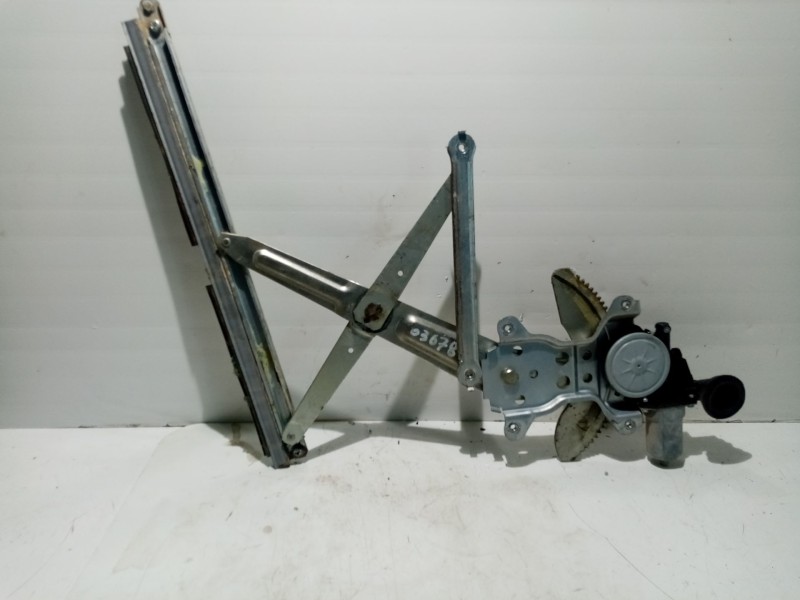 Recambio de elevalunas delantero derecho para suzuki swift berlina (mz) gl referencia OEM IAM 8341063J50  