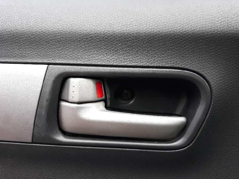Recambio de maneta interior delantera izquierda para suzuki swift berlina (mz) gl referencia OEM IAM 8313062J10BWL  