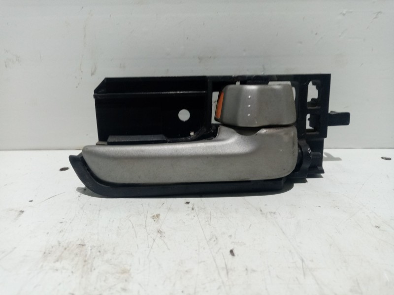 Recambio de maneta interior trasera derecha para suzuki swift berlina (mz) gl referencia OEM IAM 8311062J10BWL  