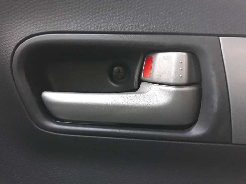 Recambio de maneta interior trasera derecha para suzuki swift berlina (mz) gl referencia OEM IAM 8311062J10BWL  