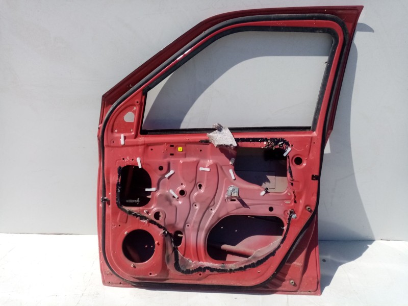 Recambio de puerta delantera derecha para suzuki swift berlina (mz) gl referencia OEM IAM 6800162J00  