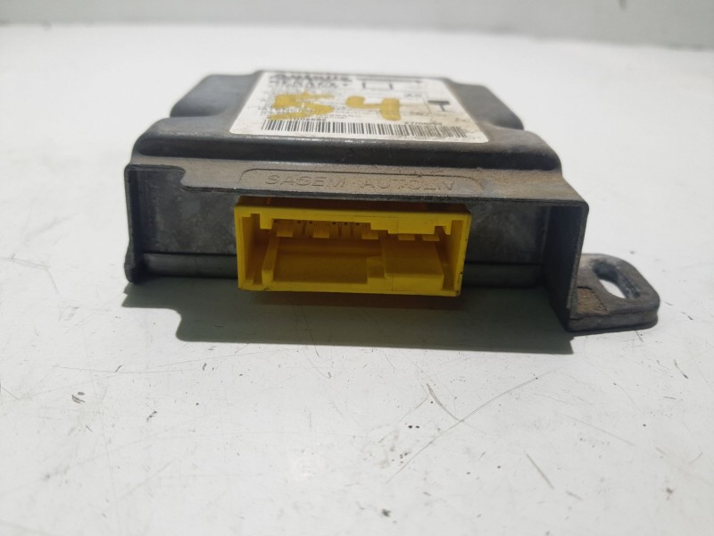 Recambio de centralita airbag para renault megane i classic (la0) referencia OEM IAM 550548400 770041815E 