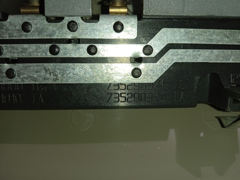 Recambio de luz interior para lancia lybra berlina referencia OEM IAM 735298371  