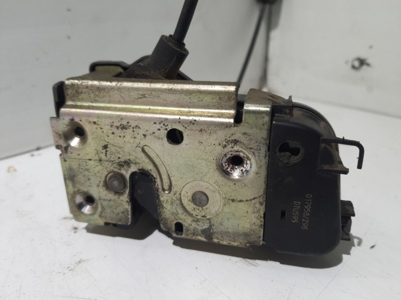 Recambio de cerradura puerta trasera derecha para renault espace iv (jk0) privilege referencia OEM IAM 8200017964  