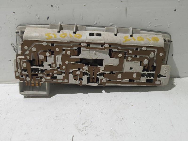 Recambio de luz interior para renault espace iv (jk0) privilege referencia OEM IAM 8200465794  