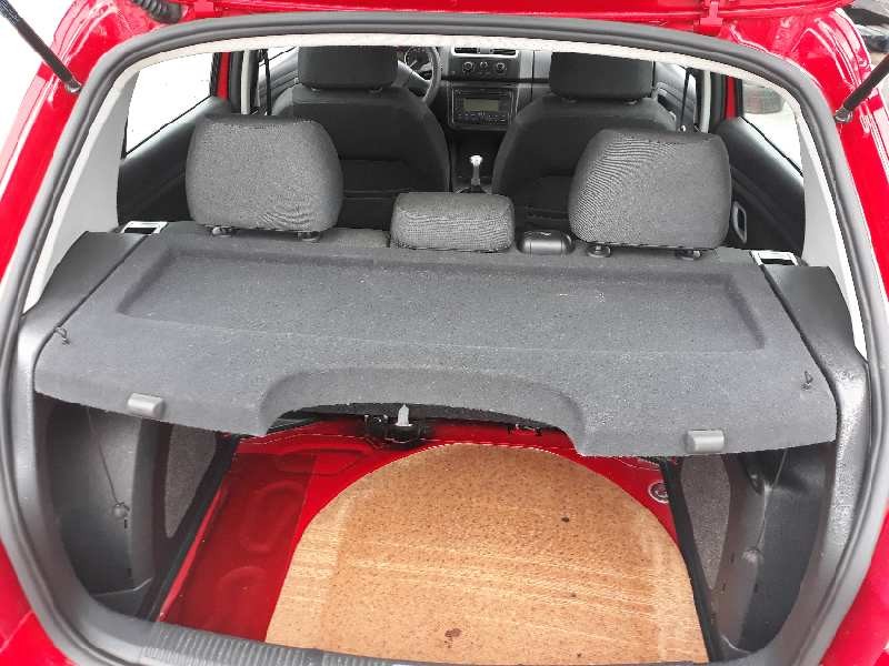 Recambio de bandeja trasera para skoda fabia (5j2 ) 1.2 referencia OEM IAM 5J6867769D  