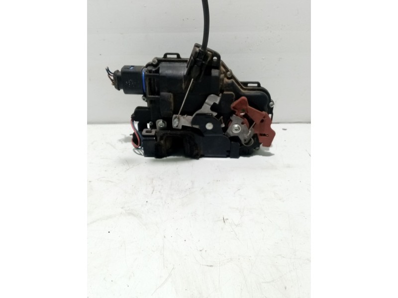 Recambio de cerradura puerta delantera derecha para skoda fabia (5j2 ) 1.2 referencia OEM IAM 3B1837016CE  