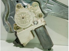 Recambio de elevalunas trasero derecho para toyota avensis berlina (t25) 2.0 d-cat referencia OEM IAM 6983005100   2