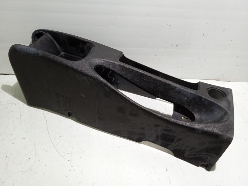 Recambio de apoyabrazos central para lancia lybra berlina referencia OEM IAM 735346683 735346679 / 735346681 735346671 / 7353466