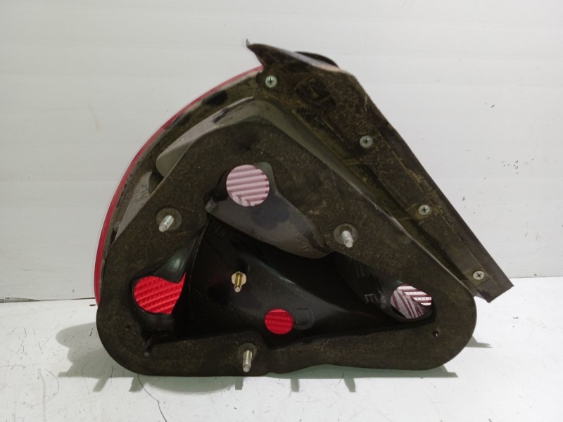 Recambio de piloto trasero derecho para lancia lybra berlina referencia OEM IAM 51700276  