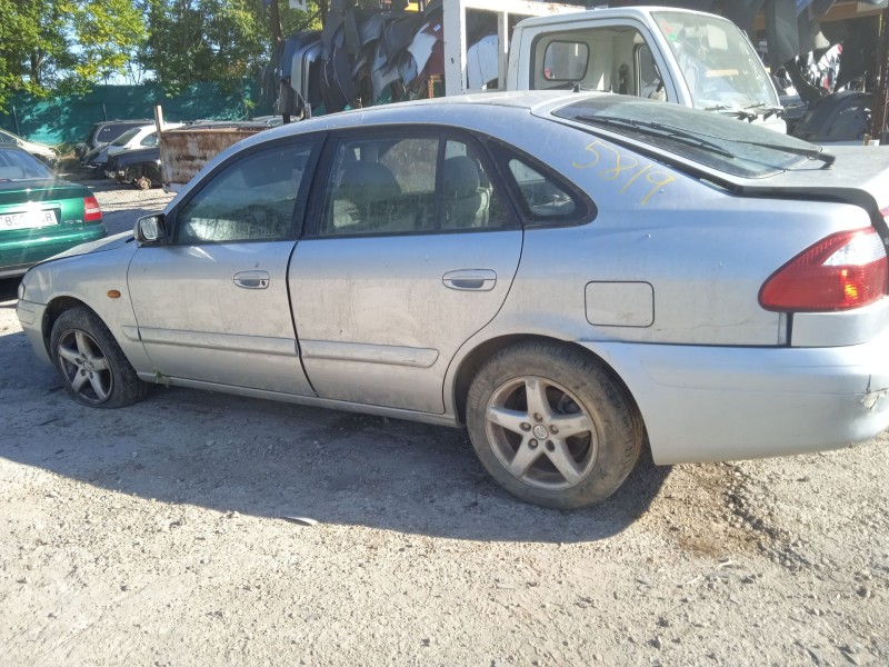 mazda 626 v hatchback (gf) del año 2002