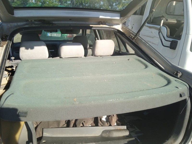 mazda 626 v hatchback (gf) del año 2002