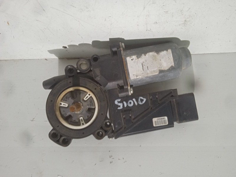 Recambio de motor elevalunas delantero derecho para renault espace iv (jk0) privilege referencia OEM IAM 807209969R  