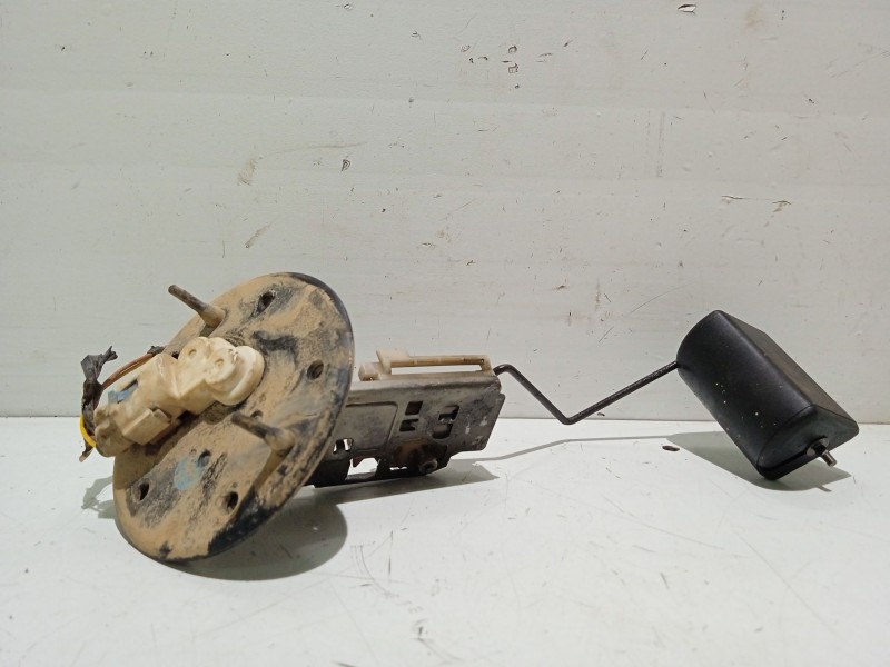 Recambio de aforador para toyota rav 4 iii (_a3_) 2.2 d 4wd (ala30_) referencia OEM IAM 8332049215  