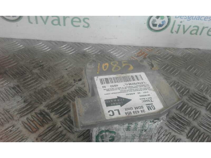 Recambio de centralita airbag para opel corsa c essentia   |   08.03 - 12.06 | 2003 - 2006 | 69 cv / 51 kw referencia OEM IAM 93