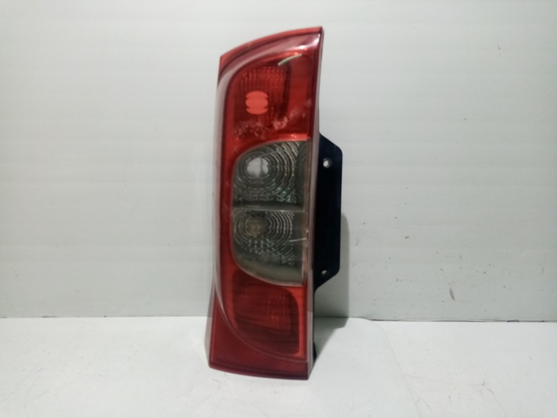 Recambio de piloto trasero izquierdo para peugeot bipper 1.4 hdi referencia OEM IAM 6350EV  