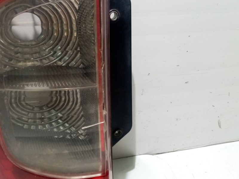 Recambio de piloto trasero izquierdo para peugeot bipper 1.4 hdi referencia OEM IAM 6350EV  