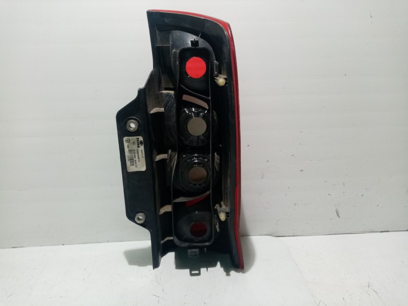 Recambio de piloto trasero izquierdo para peugeot bipper 1.4 hdi referencia OEM IAM 6350EV  