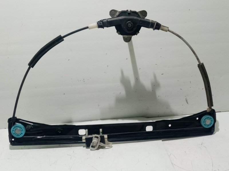 Recambio de elevalunas delantero derecho para peugeot bipper 1.4 hdi referencia OEM IAM 1685336880  