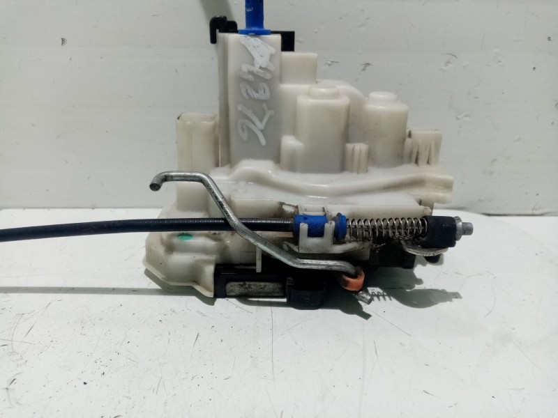 Recambio de cerradura puerta delantera derecha para peugeot bipper 1.4 hdi referencia OEM IAM 1354706080  