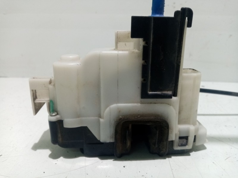 Recambio de cerradura puerta delantera derecha para peugeot bipper 1.4 hdi referencia OEM IAM 1354706080  