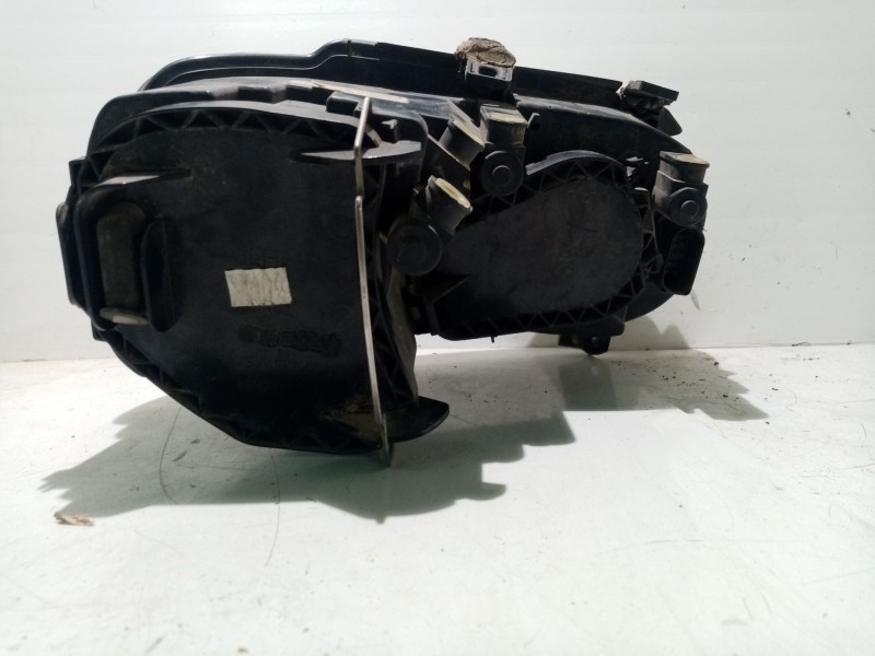 Recambio de faro izquierdo para volkswagen caddy ka/kb (2k) 1.9 tdi referencia OEM IAM 1T0941005P  