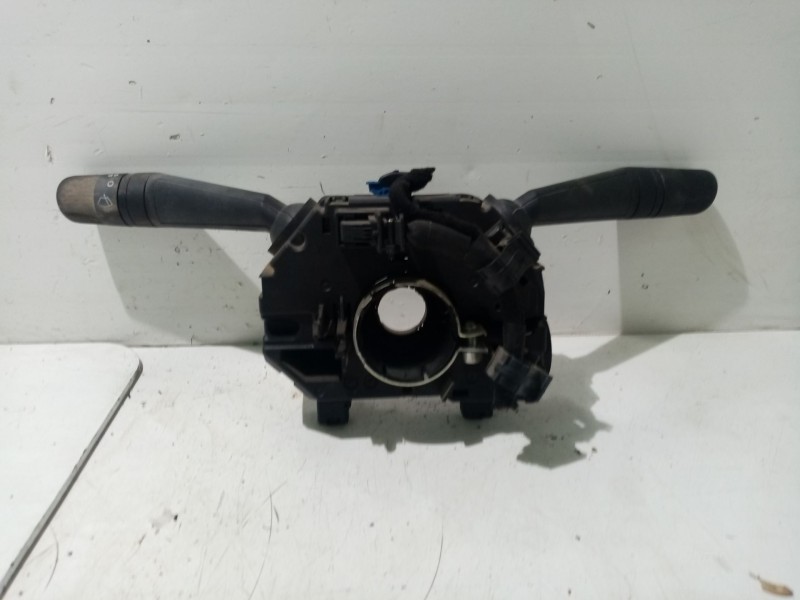 Recambio de mando volante para peugeot bipper 1.4 hdi referencia OEM IAM 1607182980  