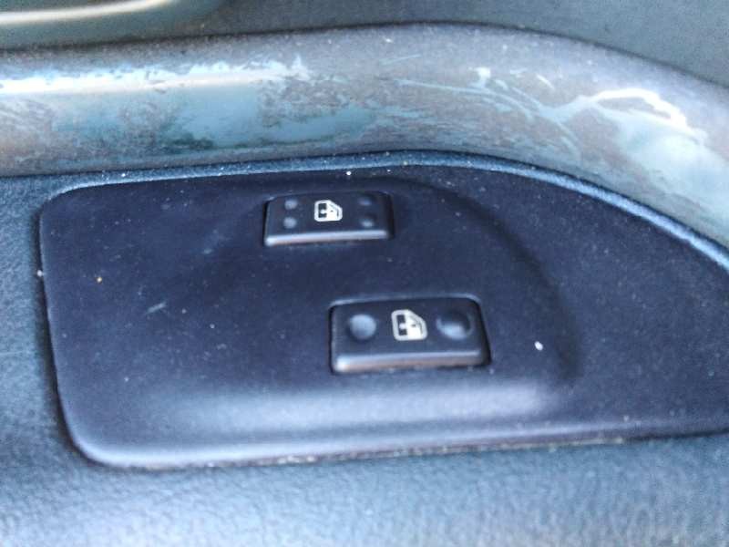 Recambio de mando elevalunas delantero izquierdo para renault safrane (b54) 2.2 cat referencia OEM IAM 77008119  