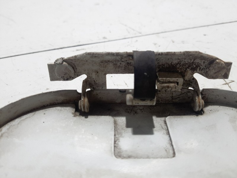 Recambio de tapa exterior combustible para renault safrane (b54) 2.2 cat referencia OEM IAM 7750807856  