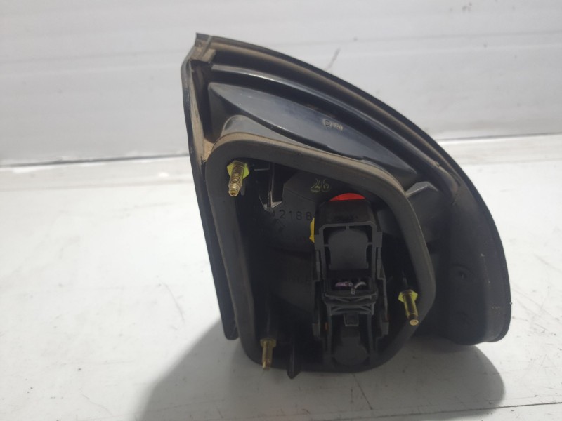 Recambio de piloto trasero izquierdo para renault safrane (b54) 2.2 cat referencia OEM IAM 7701035699  