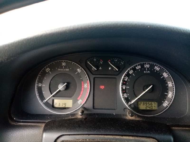 Recambio de cuadro instrumentos para skoda superb (3u4) 1.9 tdi referencia OEM IAM 3U0920812DKD0  