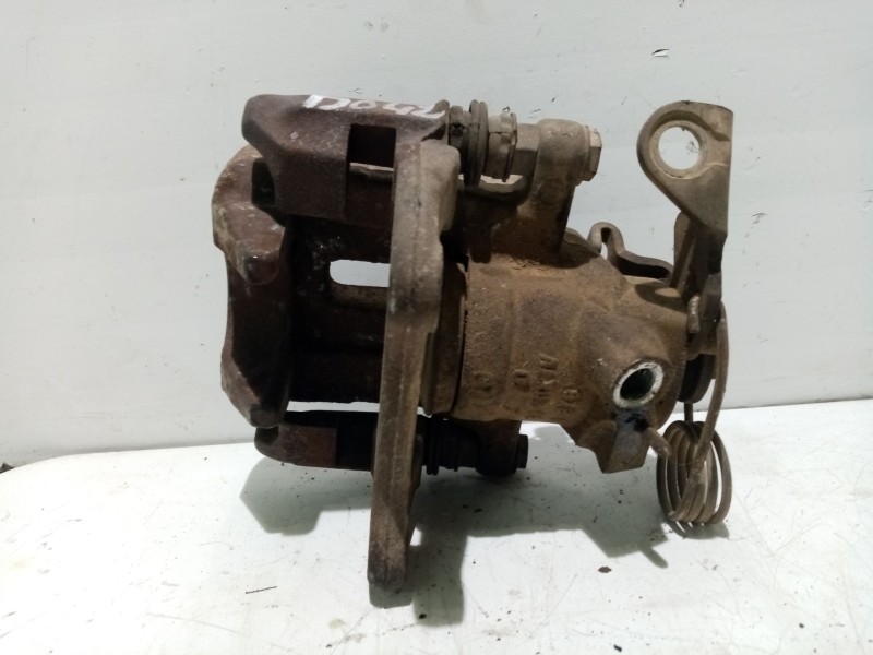 Recambio de pinza freno trasera derecha para skoda superb (3u4) 1.9 tdi referencia OEM IAM 8E0615424  