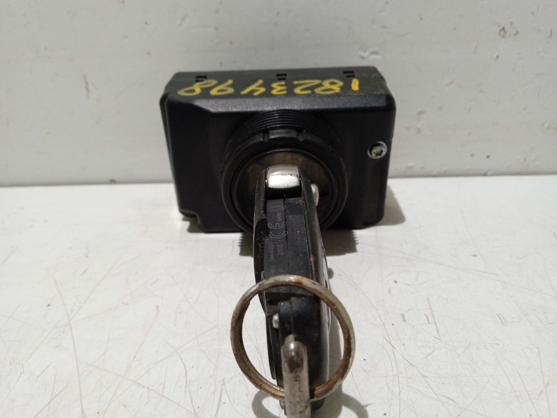 Recambio de conmutador de arranque para volkswagen touareg (7la) 2.5 tdi referencia OEM IAM 3D0905865C 33300101 3D0905865C