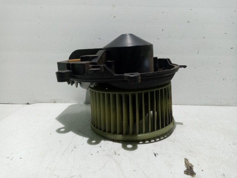 Recambio de motor calefaccion para volkswagen passat berlina (3b3) referencia OEM IAM 8D1819021B  