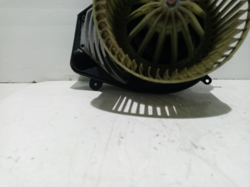 Recambio de motor calefaccion para volkswagen passat berlina (3b3) referencia OEM IAM 8D1819021B  