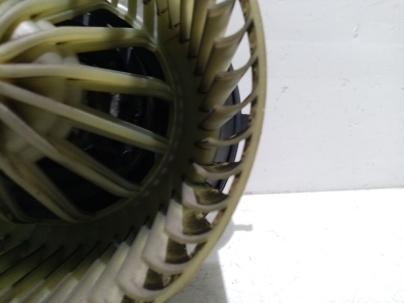 Recambio de motor calefaccion para volkswagen passat berlina (3b3) referencia OEM IAM 8D1819021B  