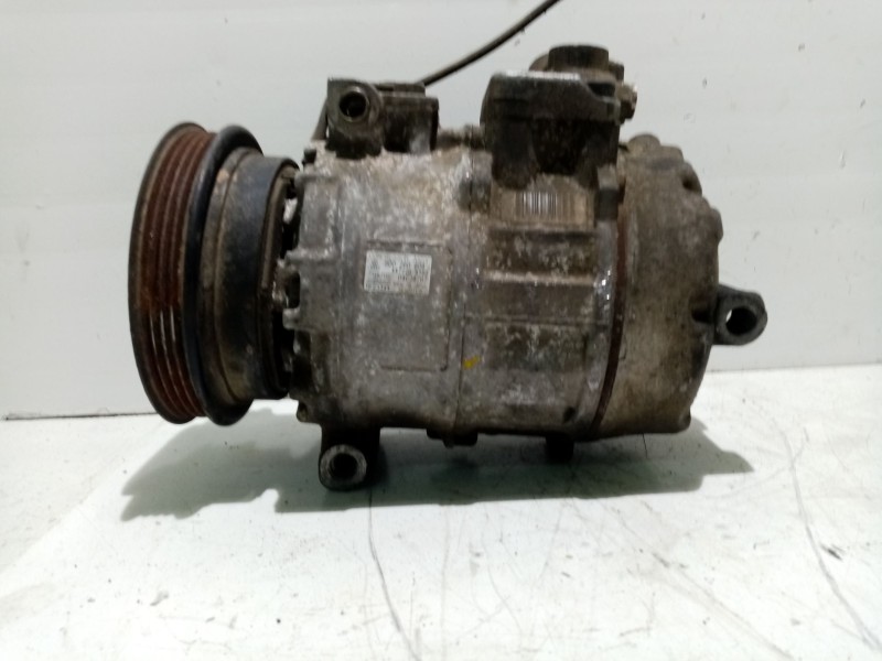 Recambio de compresor aire acondicionado para volkswagen passat berlina (3b3) referencia OEM IAM 8D0260805J 82D0156024MA 82D0156