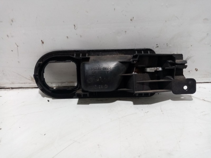 Recambio de maneta interior delantera izquierda para volkswagen passat berlina (3b3) referencia OEM IAM 3B1837113L  