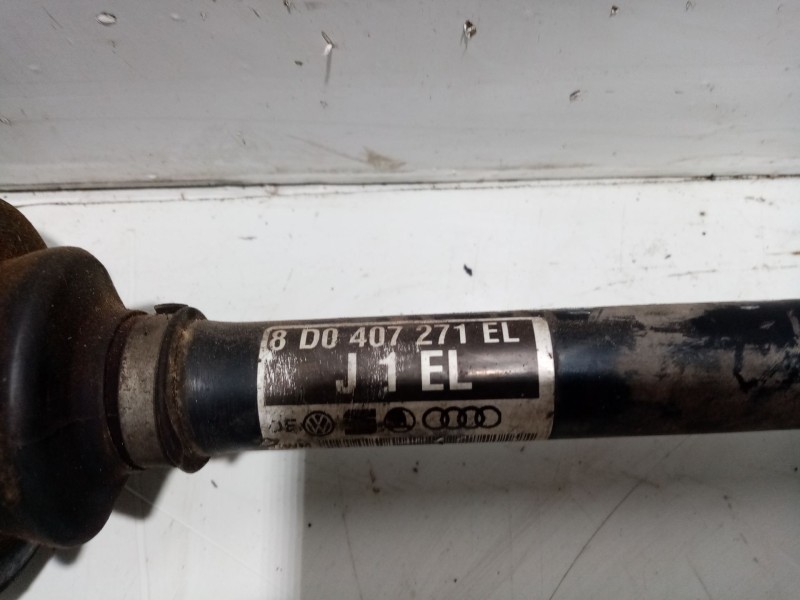 Recambio de transmision delantera izquierda para volkswagen passat berlina (3b3) referencia OEM IAM 8D0407271EL  