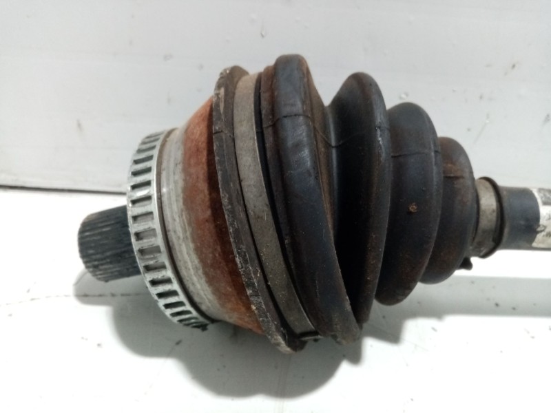 Recambio de transmision delantera izquierda para volkswagen passat berlina (3b3) referencia OEM IAM 8D0407271EL  