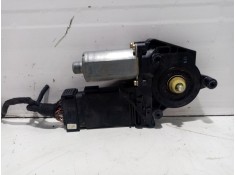 Recambio de motor elevalunas delantero derecho para volkswagen passat berlina (3b3) referencia OEM IAM 0130821694   2