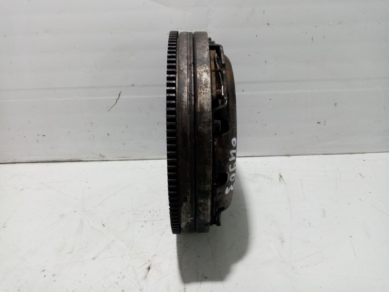 Recambio de volante motor para volkswagen passat berlina (3b3) referencia OEM IAM 058105266H  